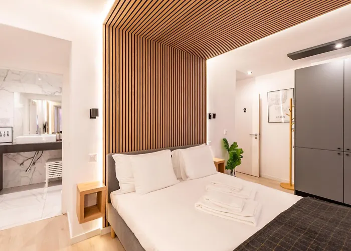 Apartament Sunlit & Patio - Prime *