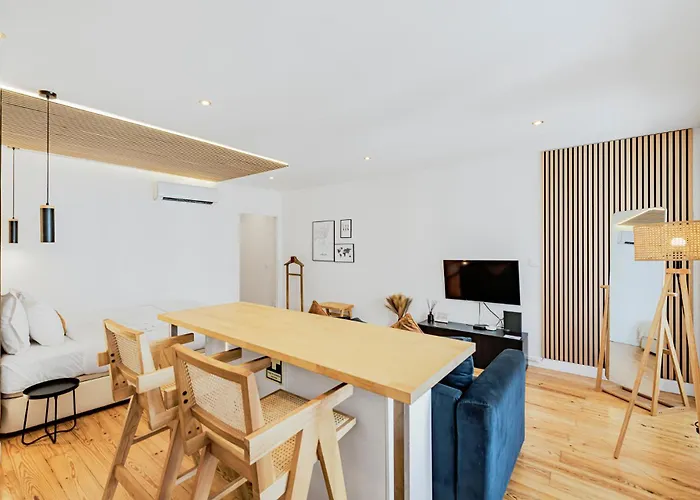 Apartament Sunlit & Patio - Prime