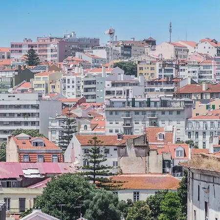 Sunlit & Patio Studios - Prime Lisbon Apartment Lisbon