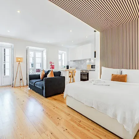 Charming Loft In Bairro Alto - Jj * ליסבון