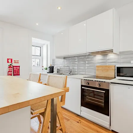 Charming Loft In Bairro Alto - Jj דירה ליסבון