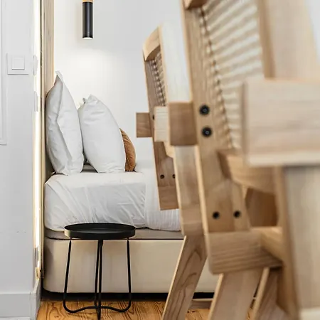 Charming Loft In Bairro Alto - Jj * ליסבון