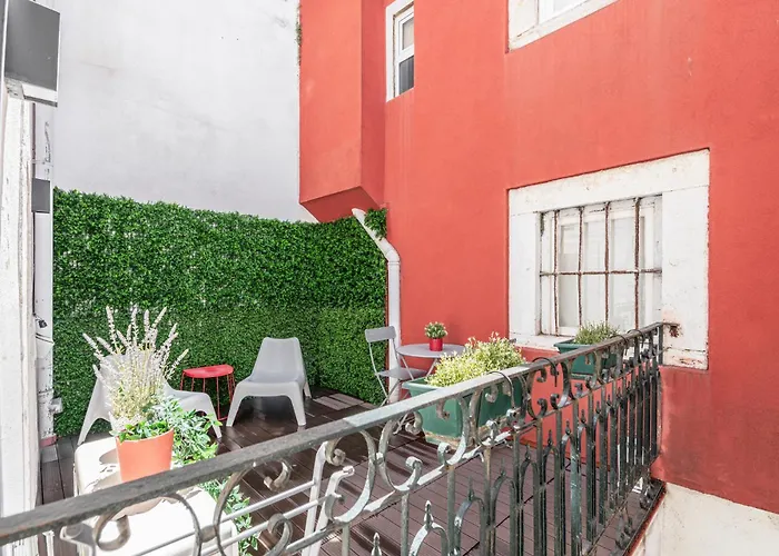 Sunlit & Patio - Prime